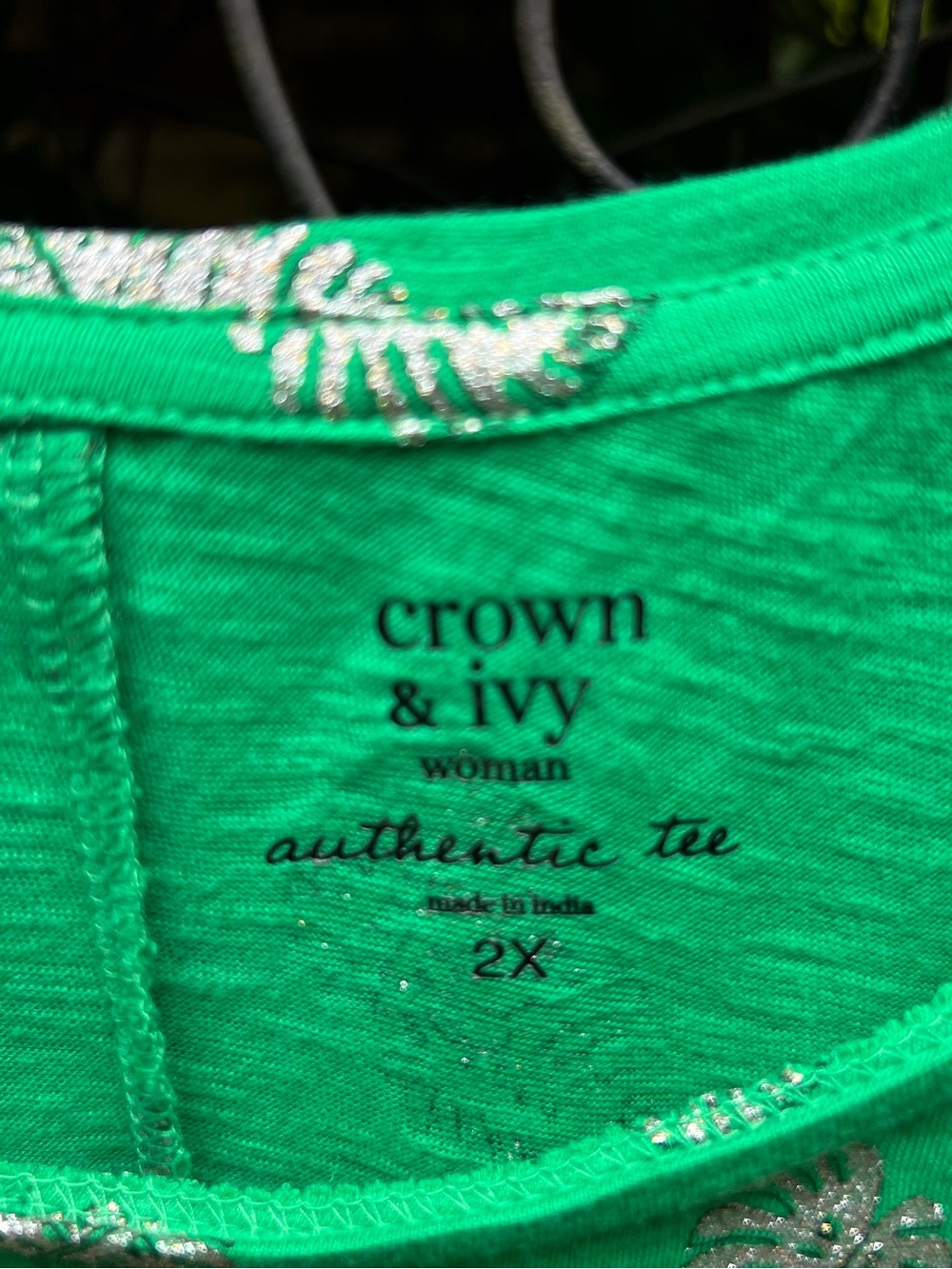 Crown & Ivy Tunic Top- in excellent NWOT condition. - Picture 5 of 7